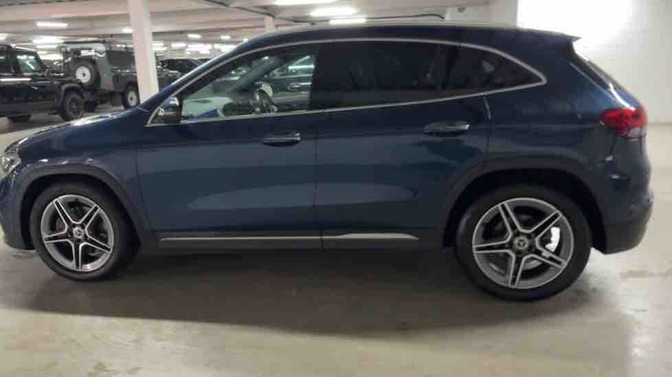 More views of Mercedes-Benz GLA