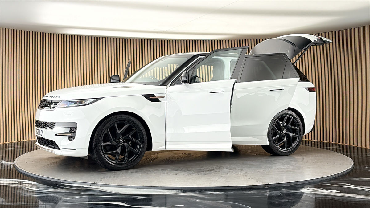More views of Land Rover Range Rover Sport