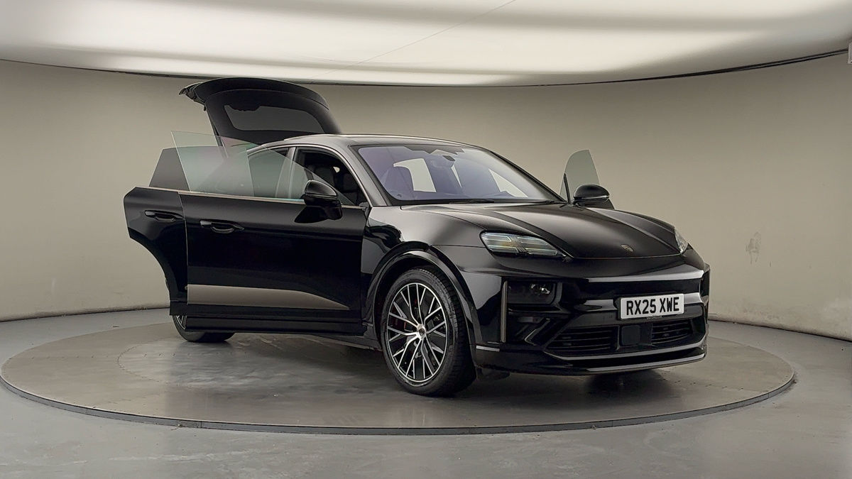 More views of Porsche Macan