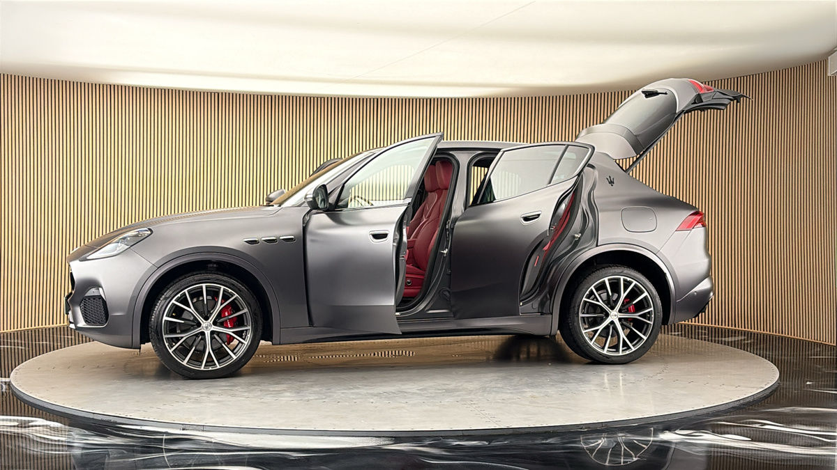 More views of Maserati Grecale
