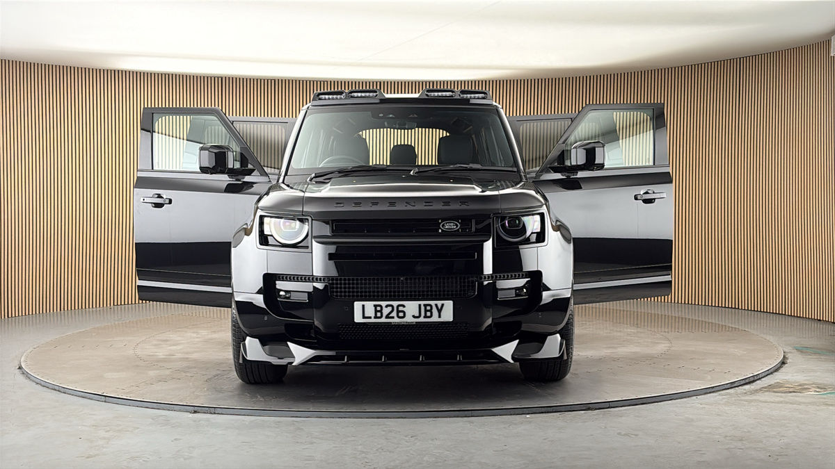 More views of Land Rover Defender 110