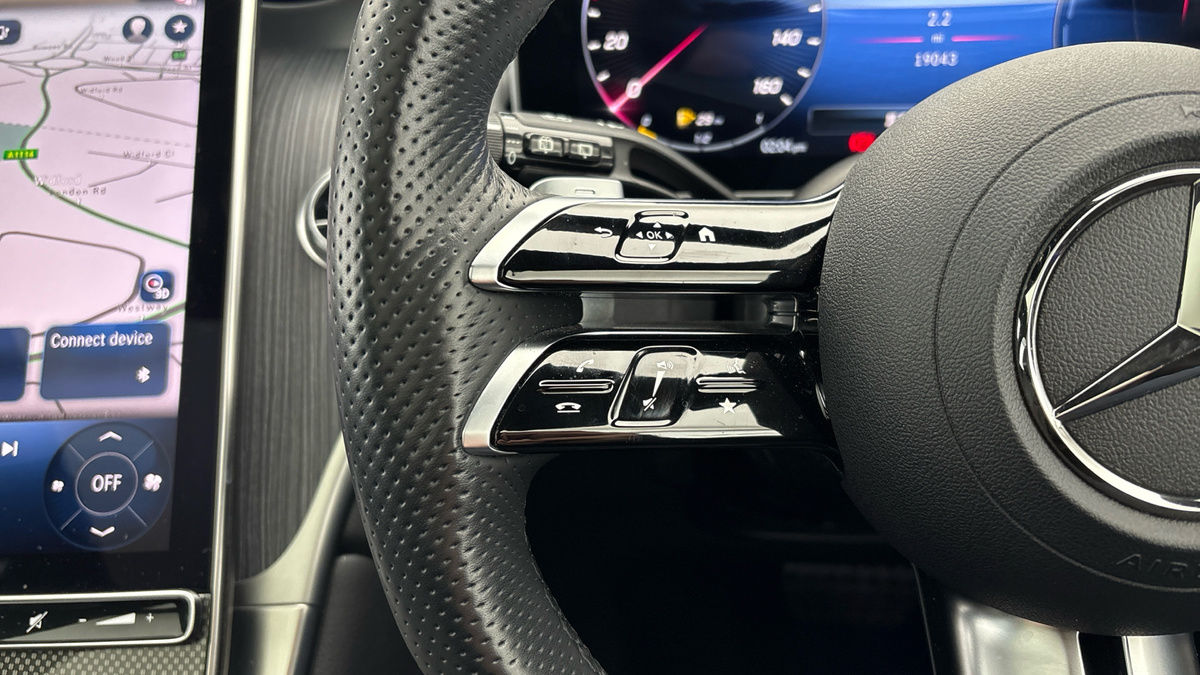 Mercedes-Benz GLC Image 13