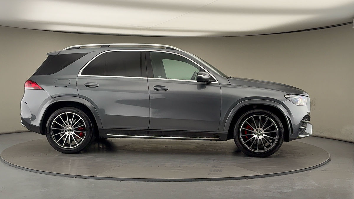 More views of Mercedes-Benz GLE