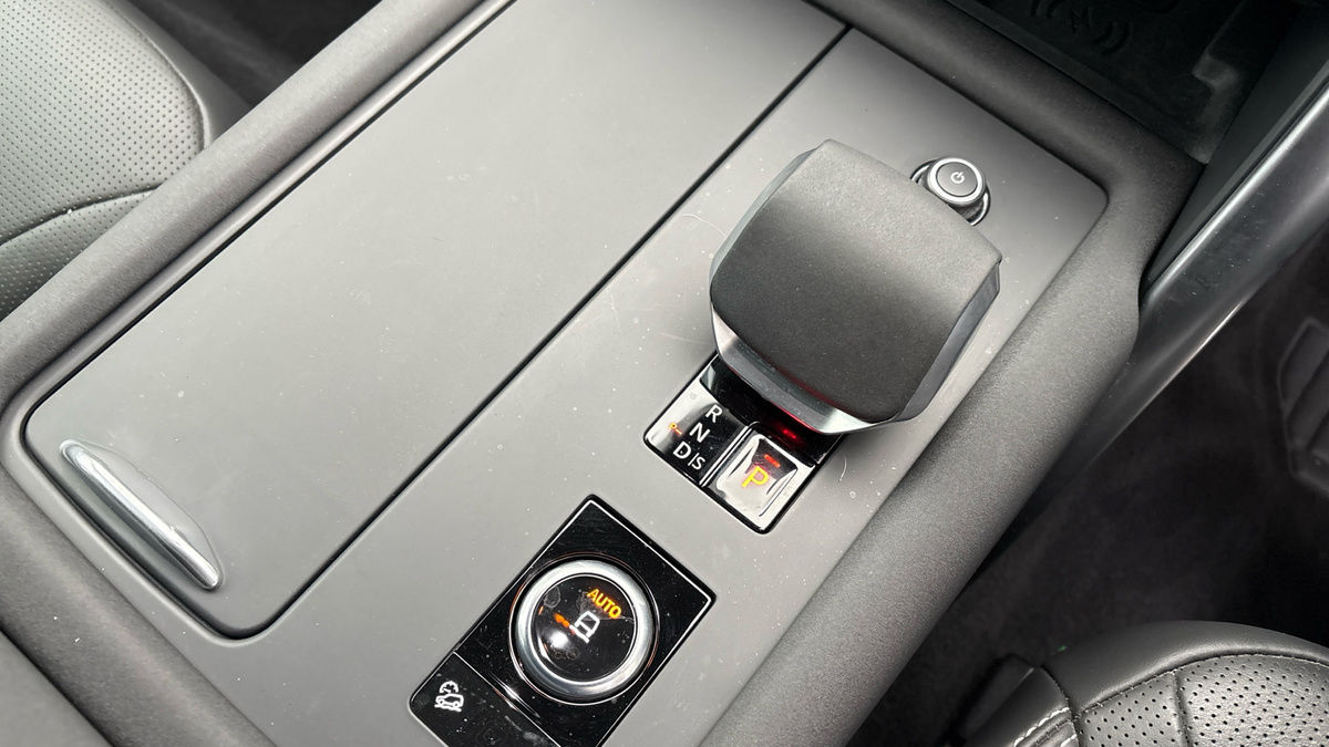 Land Rover Discovery Image 6