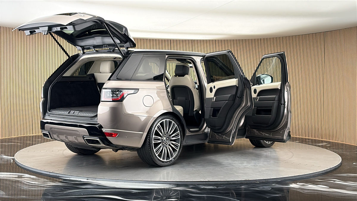 More views of Land Rover Range Rover Sport