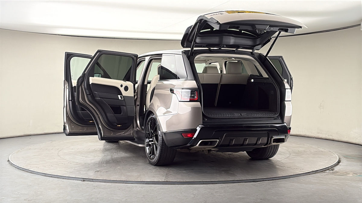 More views of Land Rover Range Rover Sport