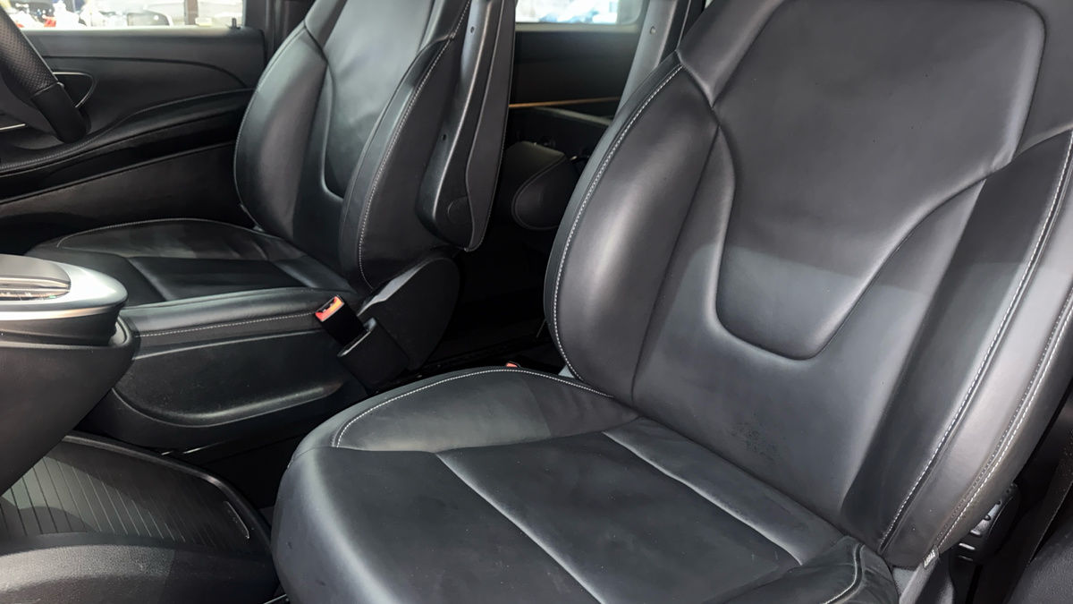 Mercedes-Benz V Class Image 6