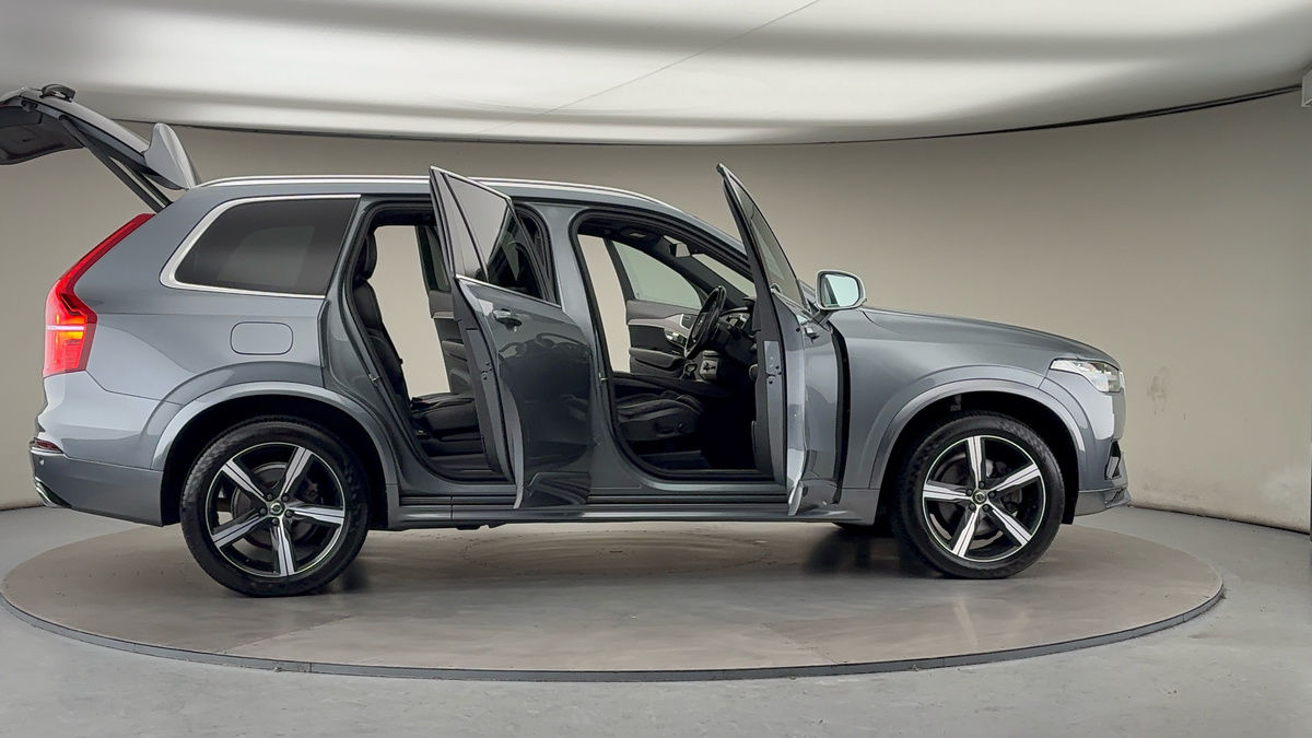 More views of Volvo XC90