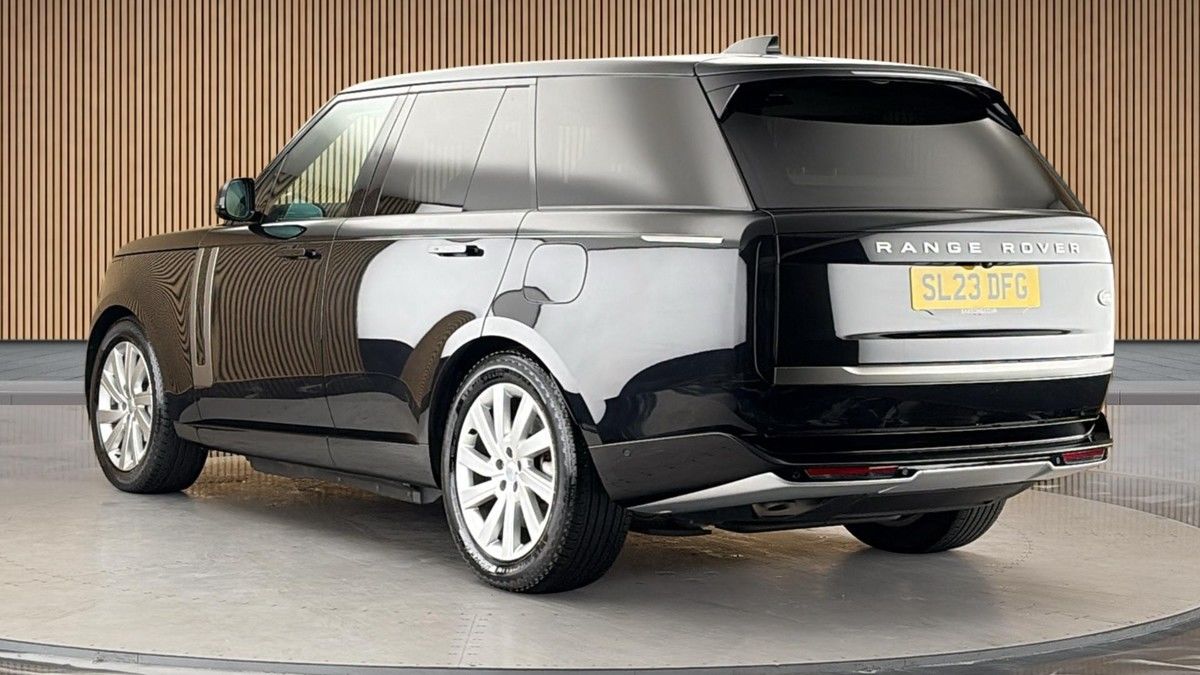 Land Rover Range Rover Image 2