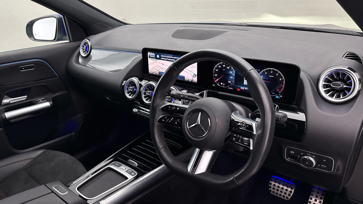 Mercedes-Benz GLA Image 5