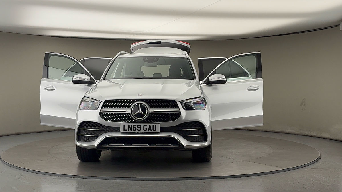 More views of Mercedes-Benz GLE