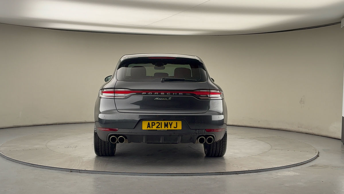 Porsche Macan Image 4