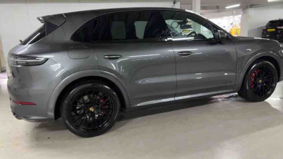 More views of Porsche Cayenne