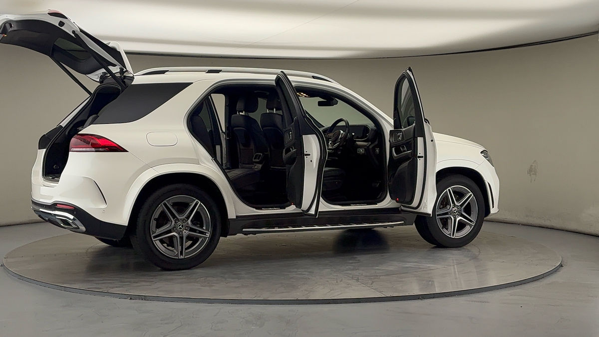 More views of Mercedes-Benz GLE