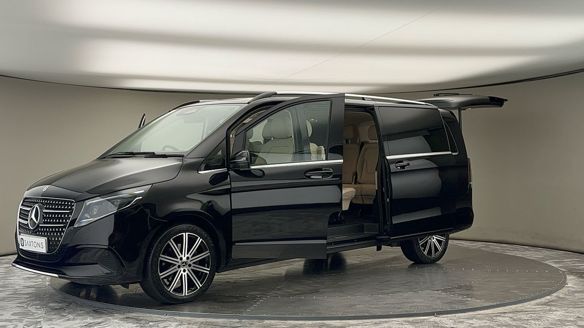 Mercedes-Benz V Class Image 22