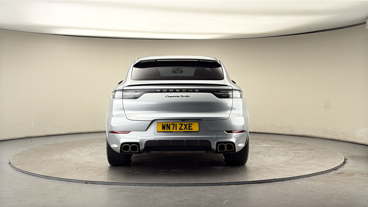 Porsche Cayenne Image 4