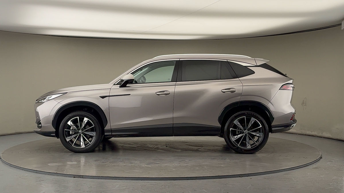 More views of MG MG HS