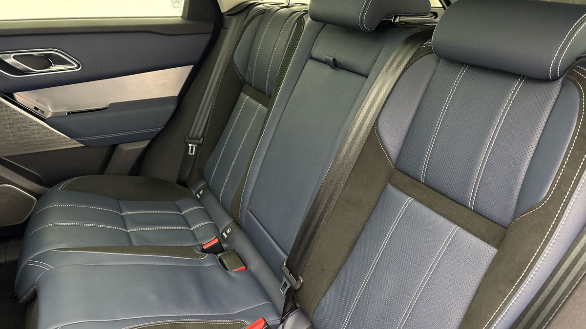 Land Rover Range Rover Velar Image 8