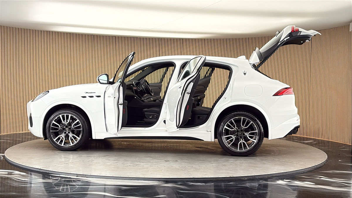 More views of Maserati Grecale