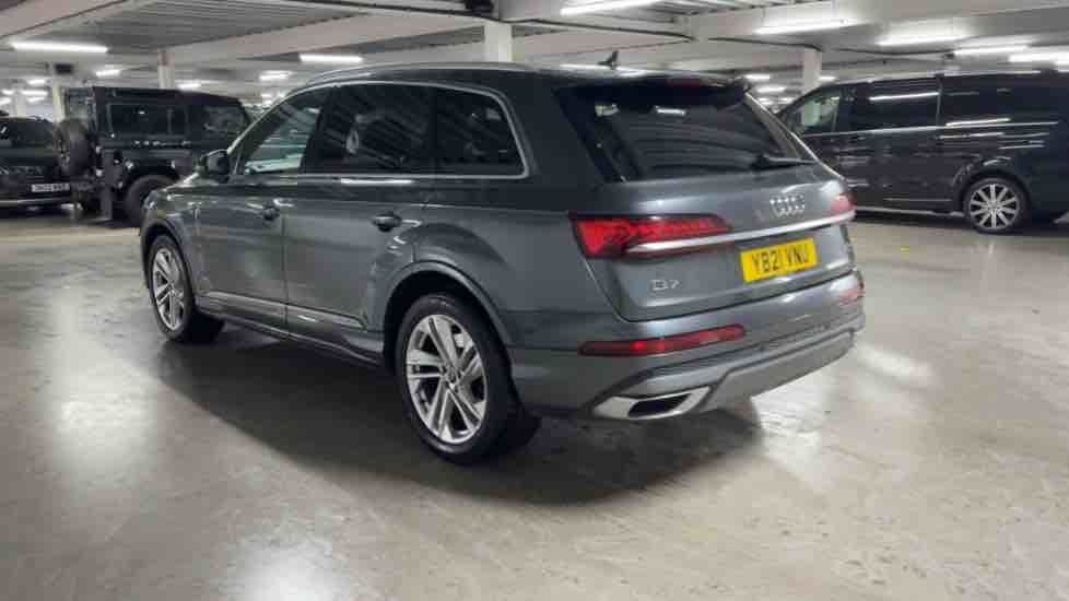 More views of Audi Q7