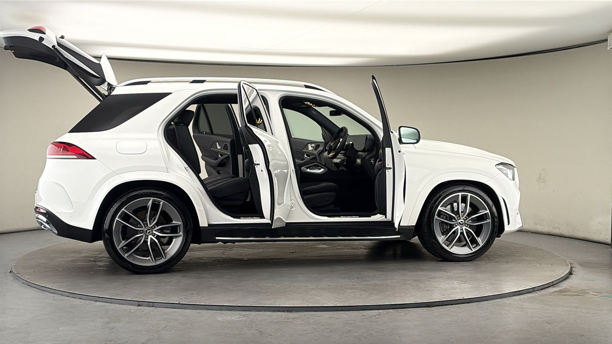 More views of Mercedes-Benz GLE