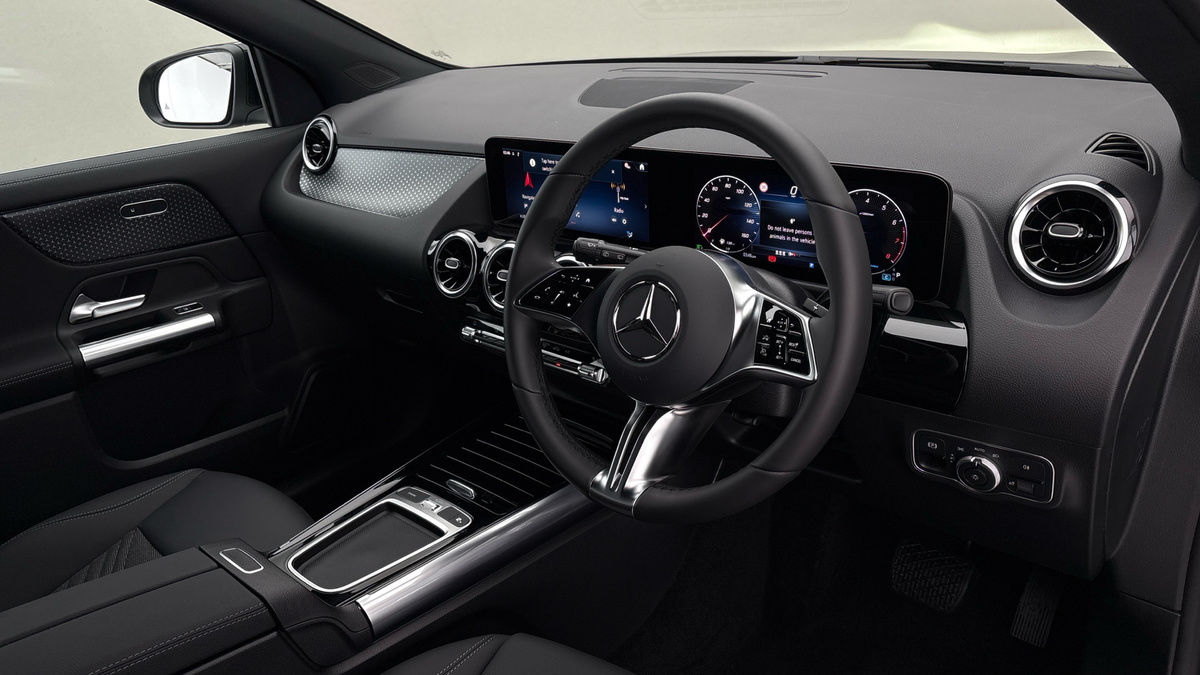 Mercedes-Benz GLA Image 5