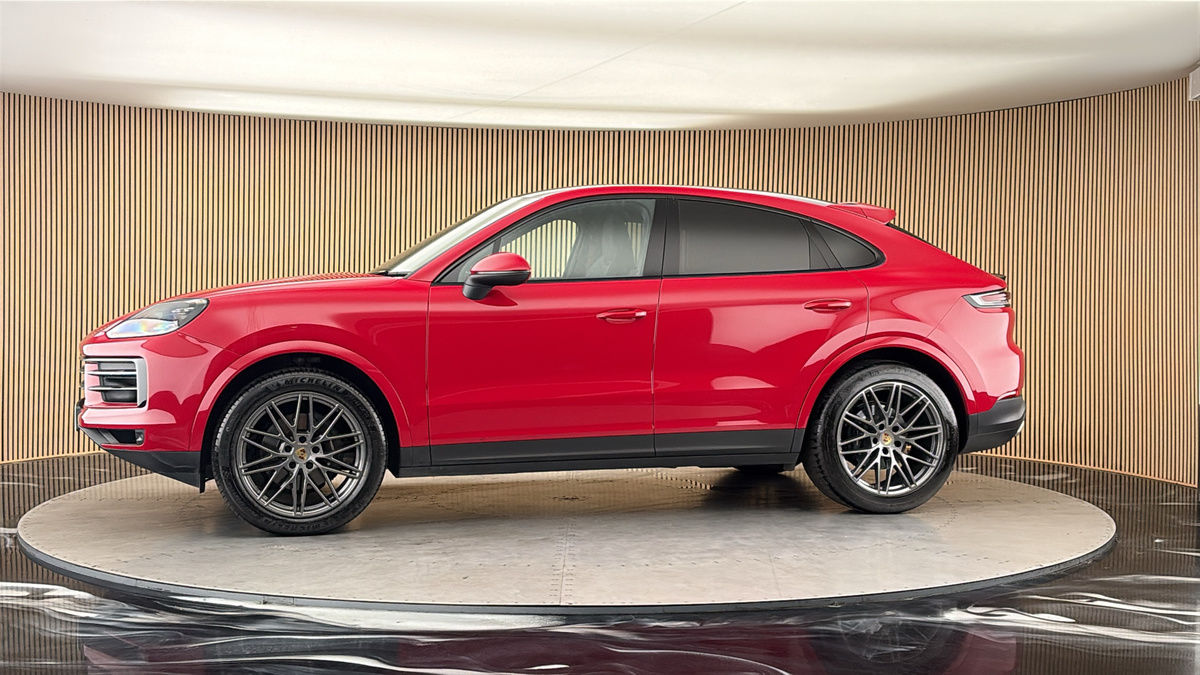More views of Porsche Cayenne