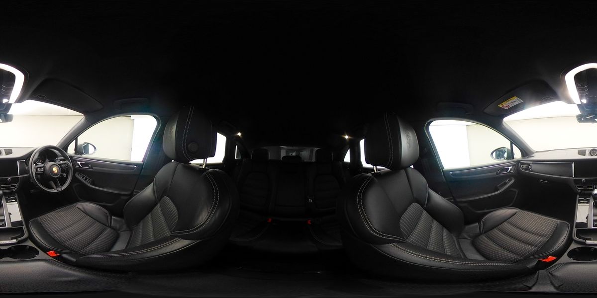 More views of Porsche Macan