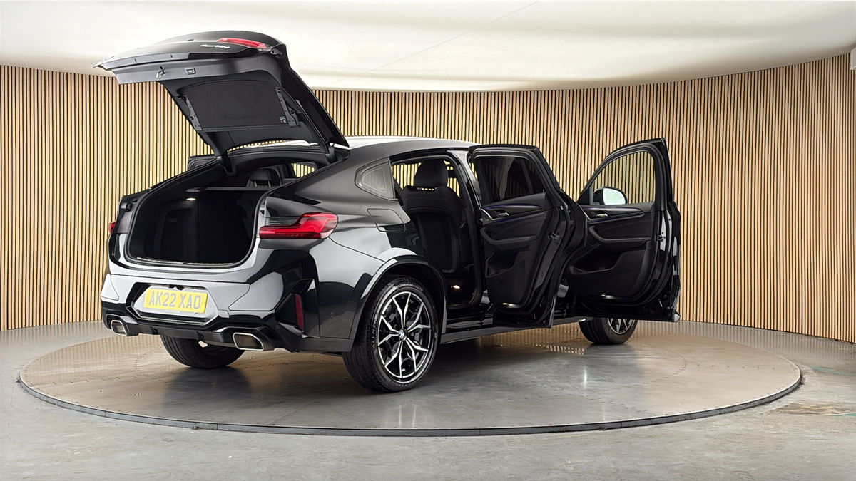 More views of BMW X4