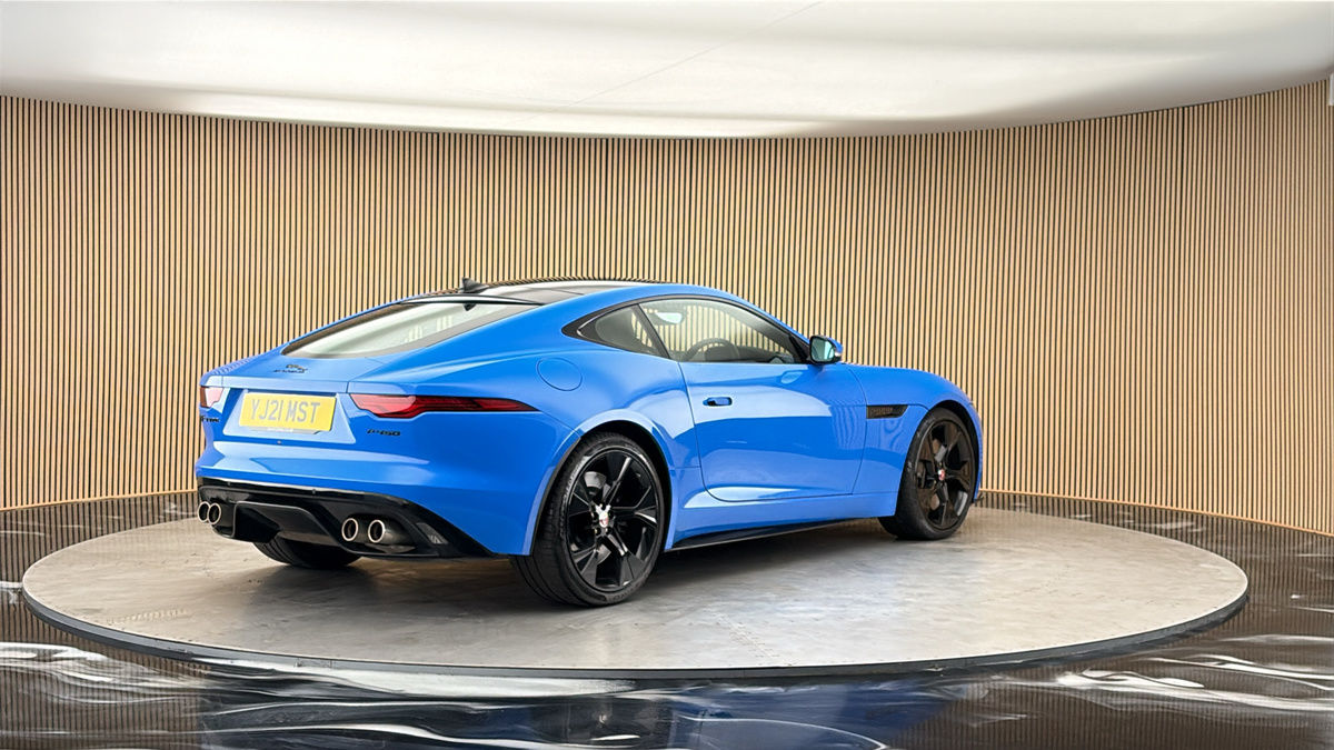 Jaguar F-Type Image 21