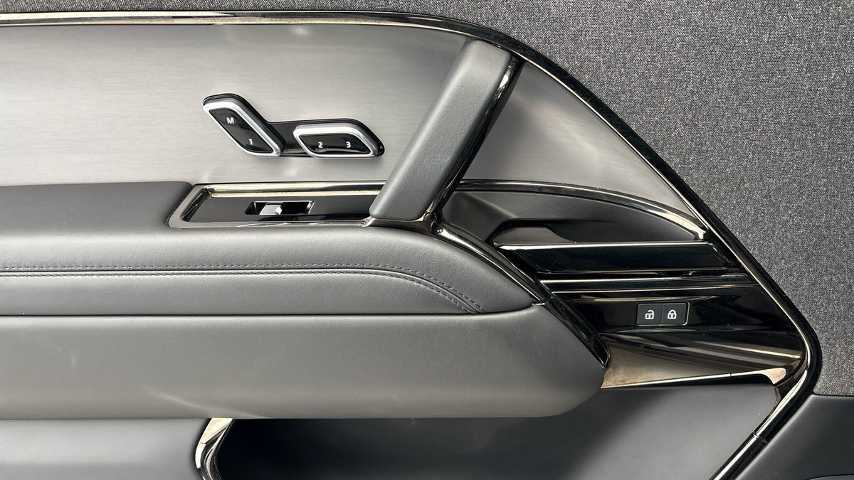 Land Rover Range Rover Sport Image 19
