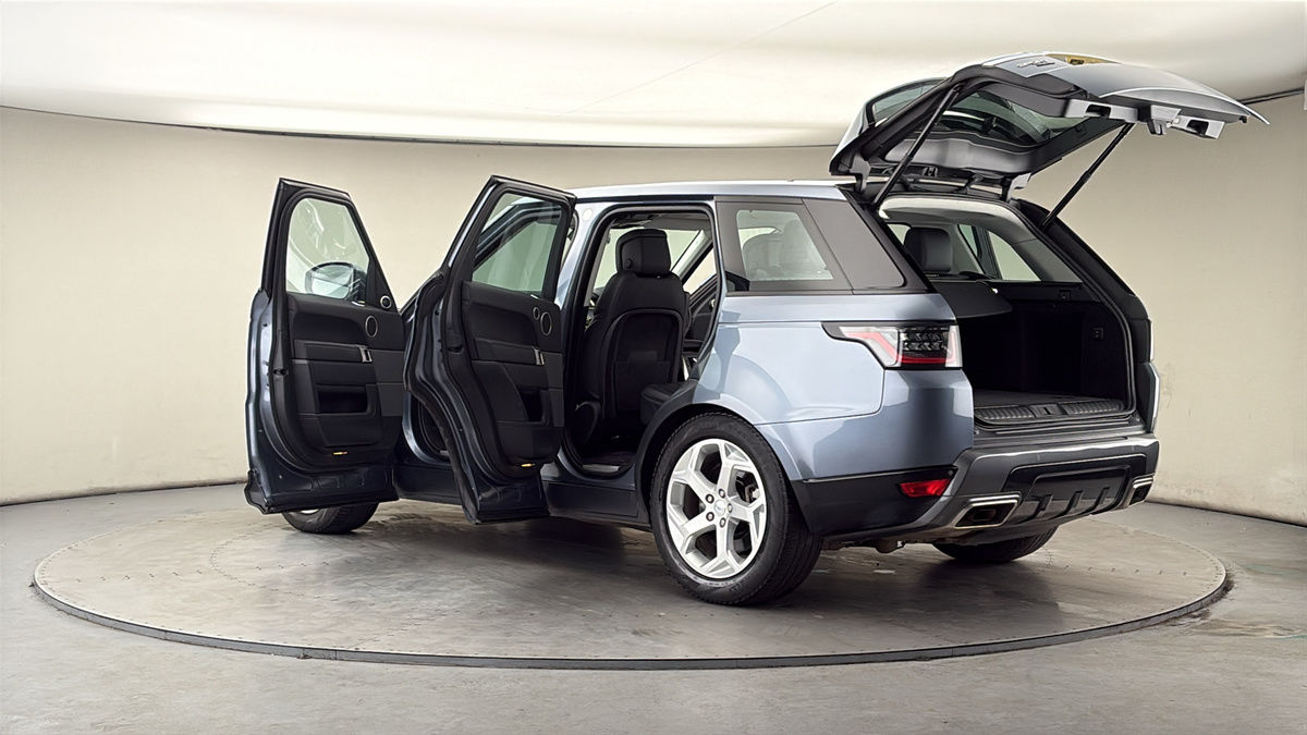 More views of Land Rover Range Rover Sport