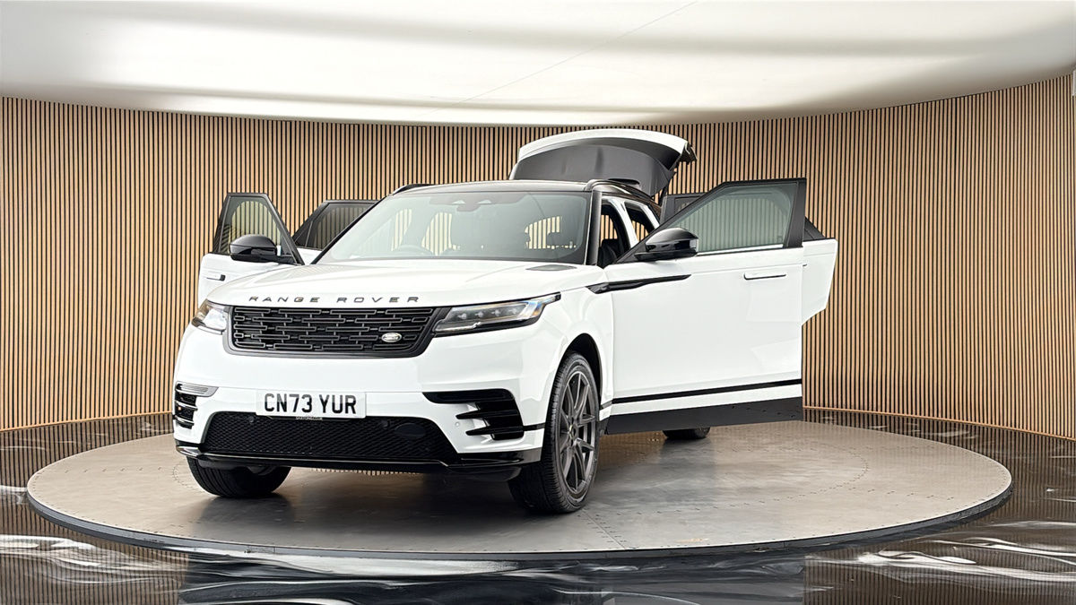 More views of Land Rover Range Rover Velar