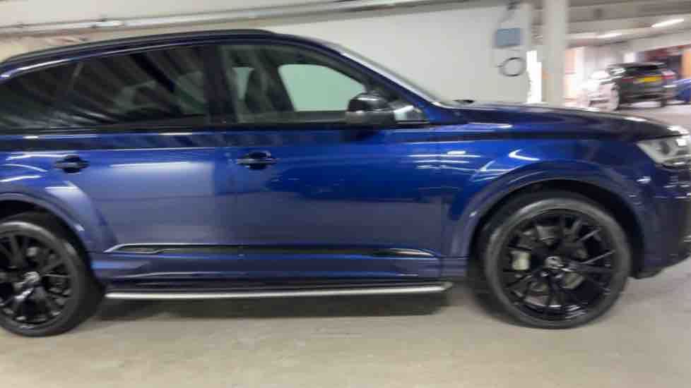 More views of Audi Q7