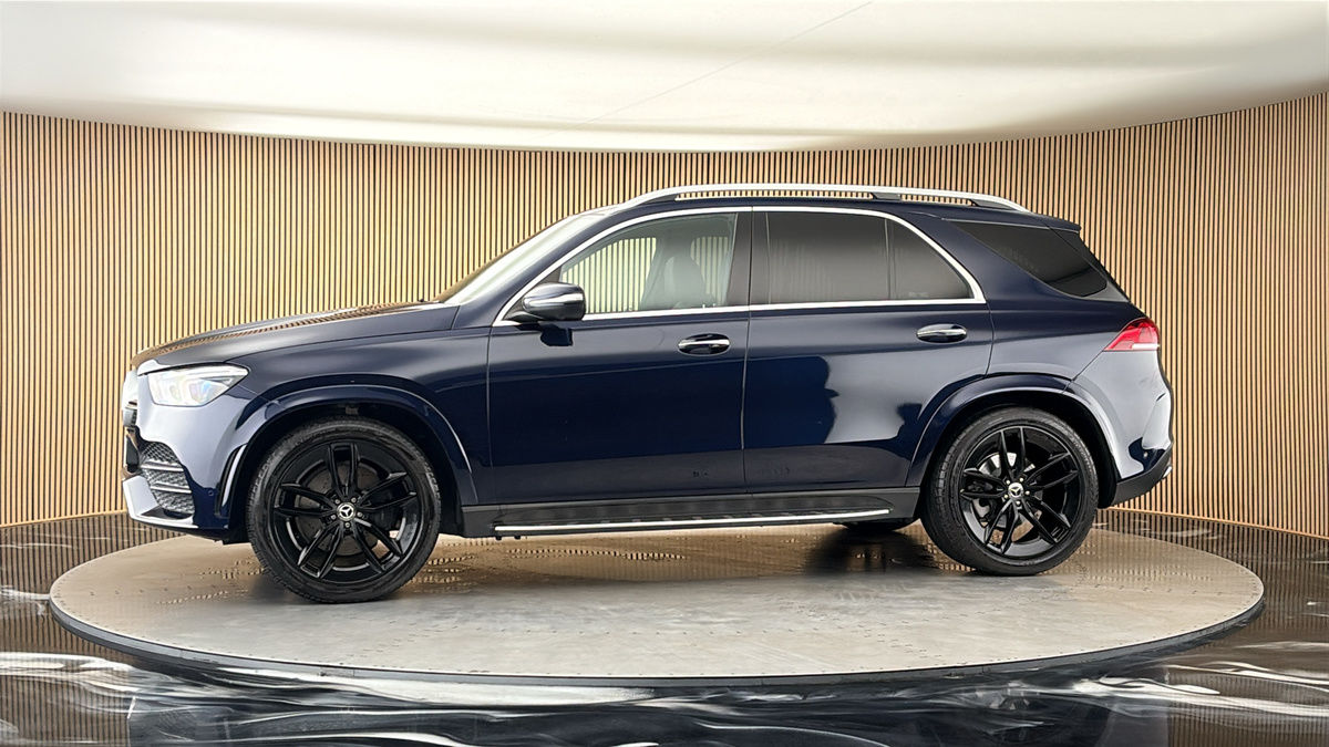 More views of Mercedes-Benz GLE
