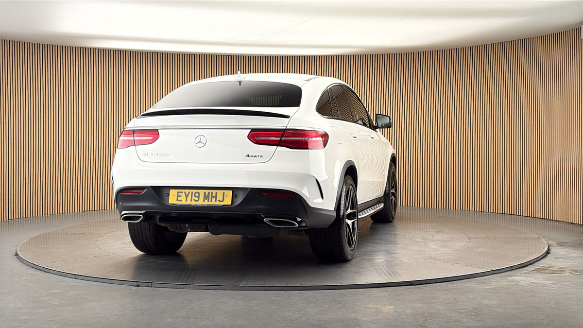 More views of Mercedes-Benz GLE