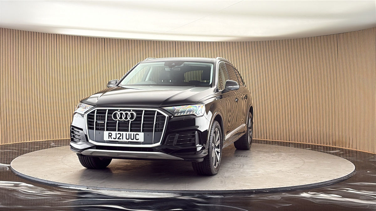 More views of Audi Q7