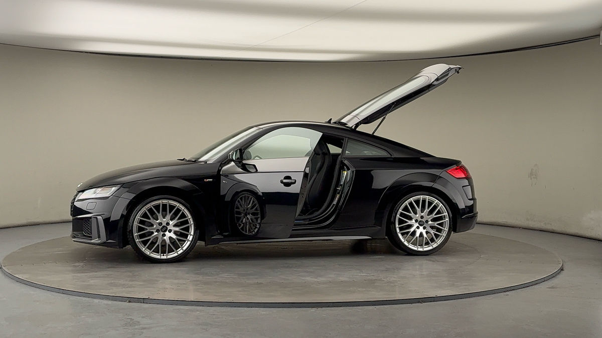 More views of Audi TT