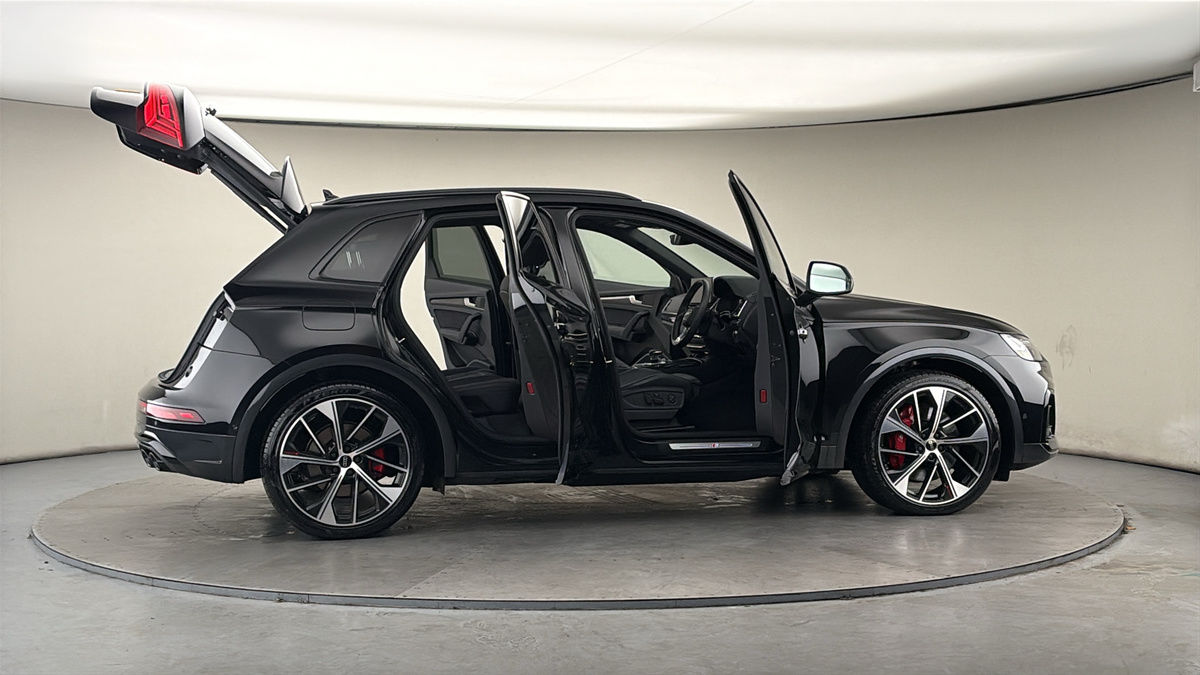 More views of Audi SQ5