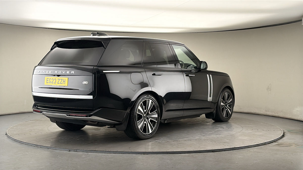 More views of Land Rover Range Rover
