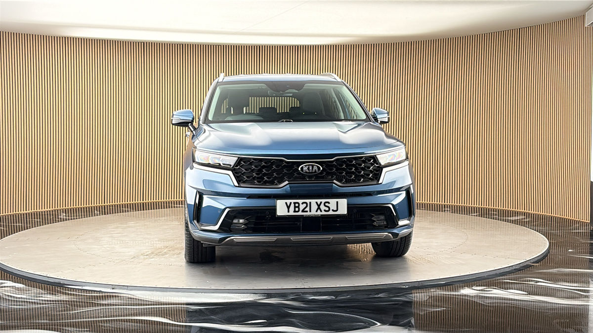 More views of Kia Sorento
