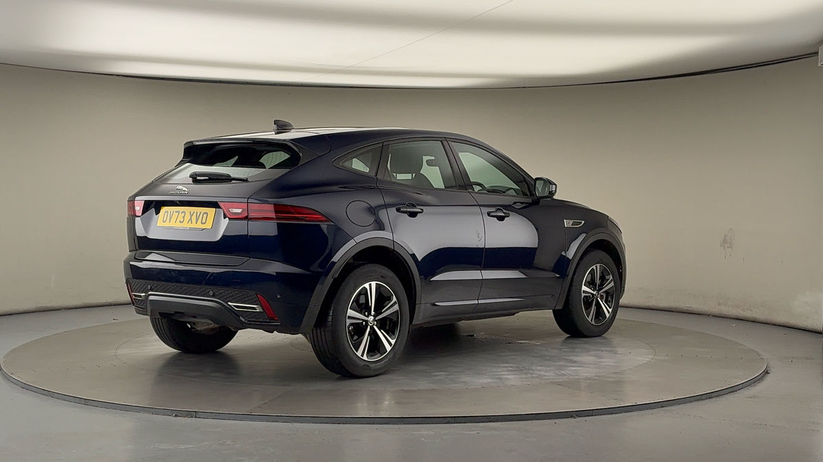 Jaguar E-PACE Image 21