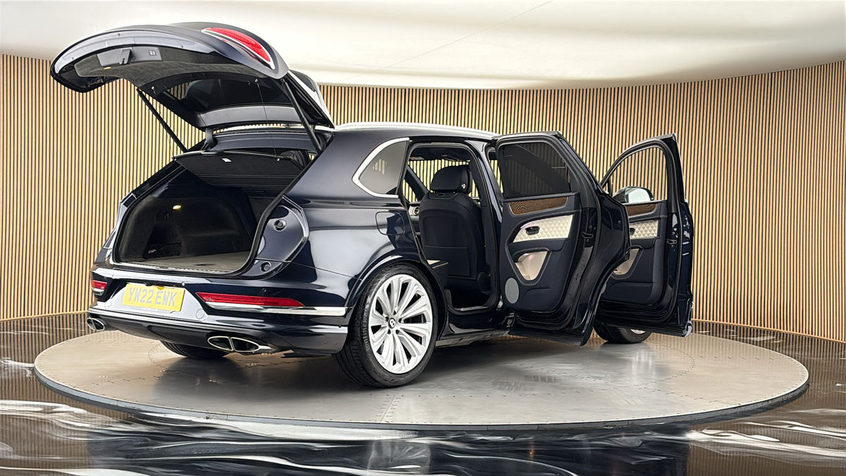 More views of Bentley Bentayga