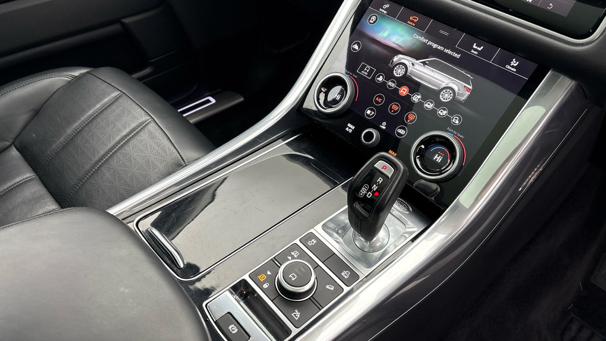 Land Rover Range Rover Sport Image 18