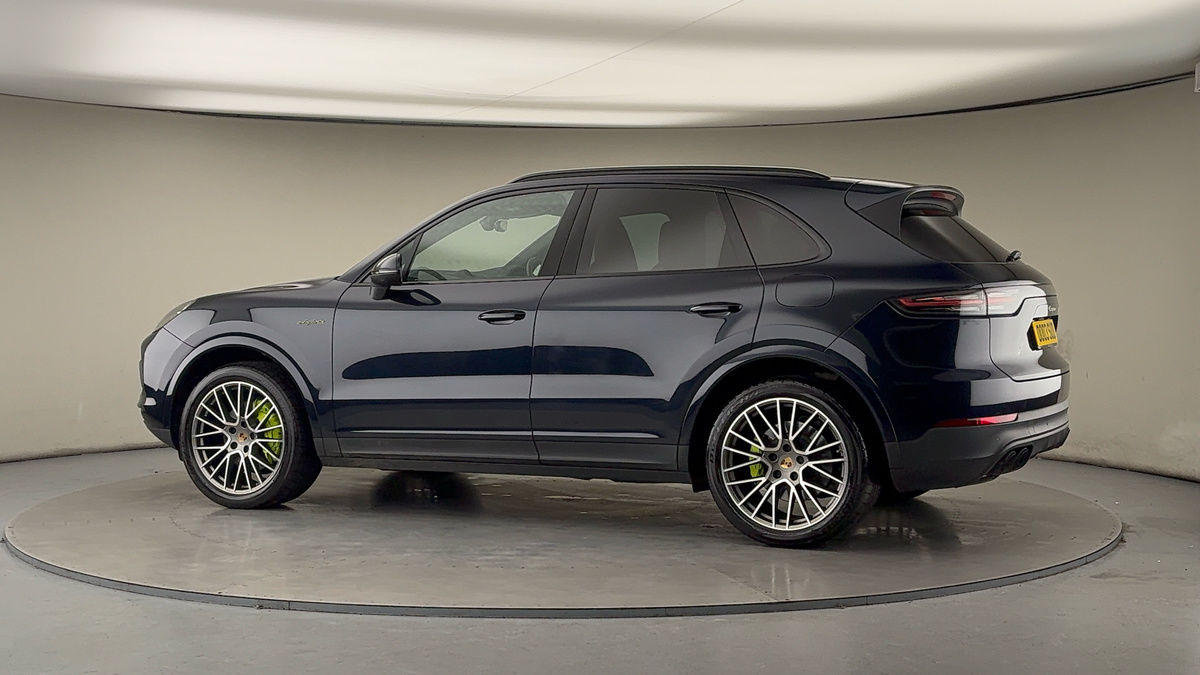 More views of Porsche Cayenne