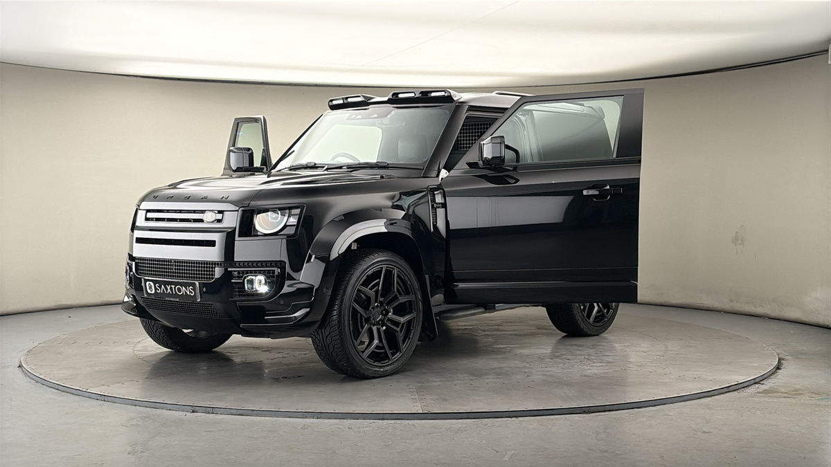 More views of Land Rover Defender 90