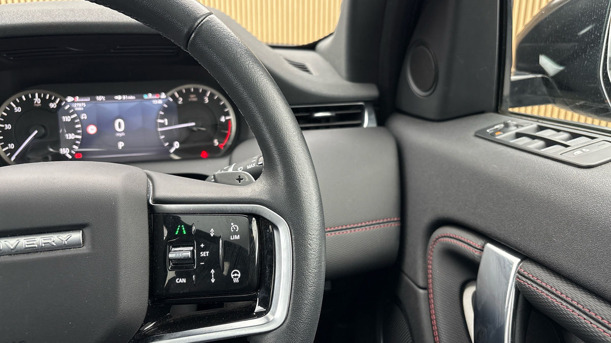Land Rover Discovery Sport Image 14