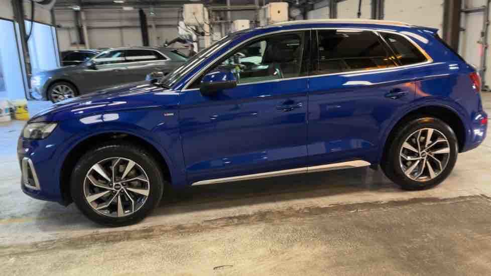 More views of Audi Q5