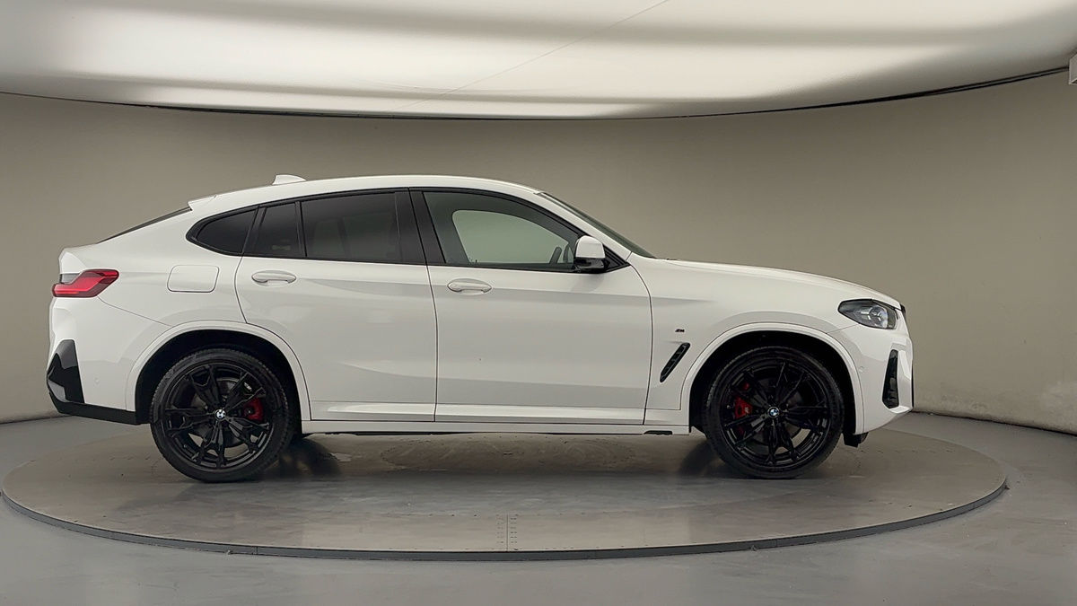 BMW X4 Image 16