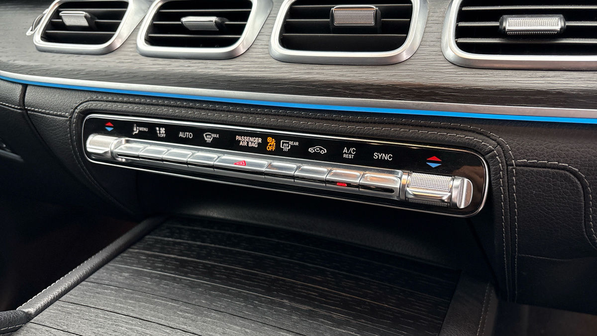 Mercedes-Benz GLE Image 32